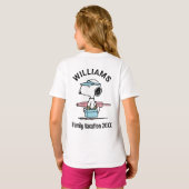pinda's | Snoopy Beach Walk Family Vacking T-shirt (Achterkant volledig)