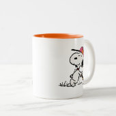 pinda's | Snoopy bij Bat Tweekleurige Koffiemok (Voorkant rechts)