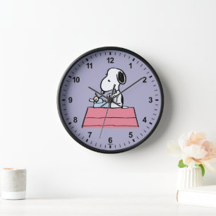 pinda's   Snoopy bij de schrijfmachine