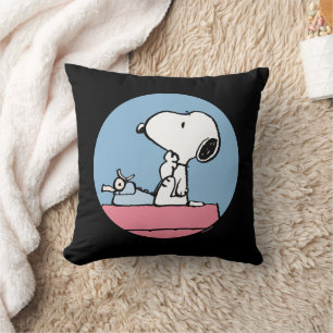 pinda's   Snoopy bij de schrijfmachine Kussen