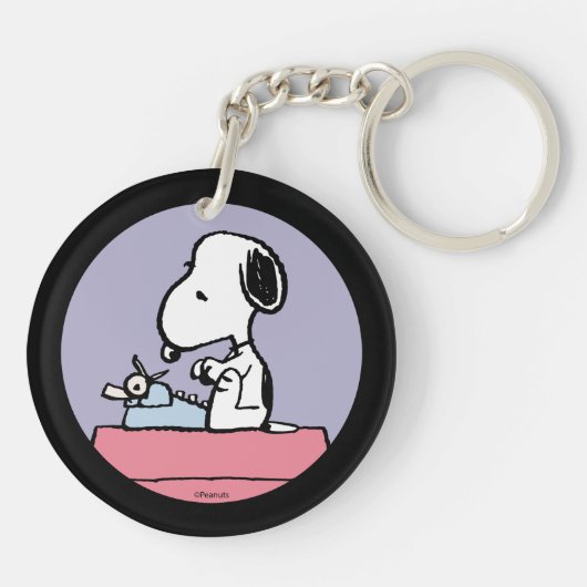 pinda's | Snoopy bij de schrijfmachine Sleutelhanger (Achterkant)