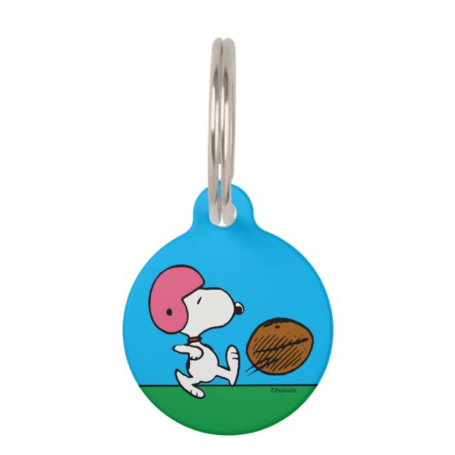 pinda's | Snoopy Football Kicker Huisdierpenning (Voorkant)