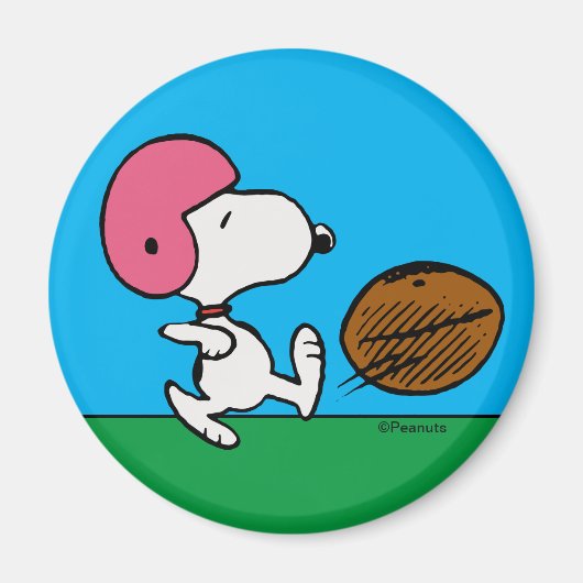 pinda's | Snoopy Football Kicker Magneet (Voorkant)
