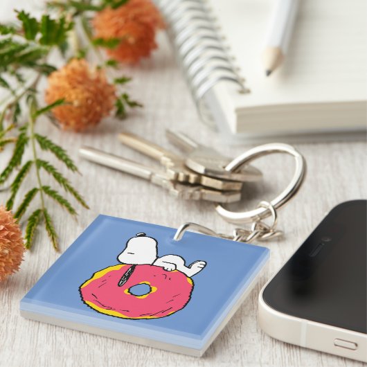 pinda's | Snoopy Pink Donut Sleutelhanger (Voorkant Rechts)