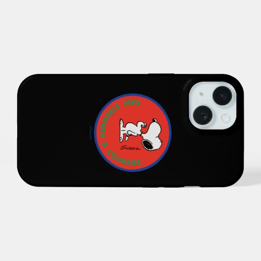 pinda's | Snoopy Raw Strength & Courage Badge iPhone 15 Case (Achterkant horizontaal)