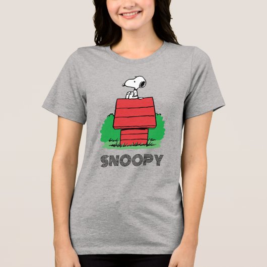 pinda's | Snoopy Resting on Doghouse Tri-Blend Shirt (Voorkant)