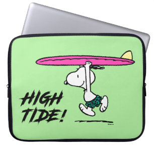 pinda's Snoopy rijdend naar het Surf Laptop Sleeve