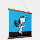 pinda's | Snoopy speelt tennis Hangend Wandkleed (Gebogen)