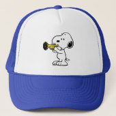 pinda's | Snoopy trompetspeler Trucker Pet (Voorkant)