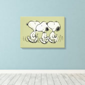 pinda's | Snoopy Walking Tall Canvas Afdruk (Insitu (Houten vloer))
