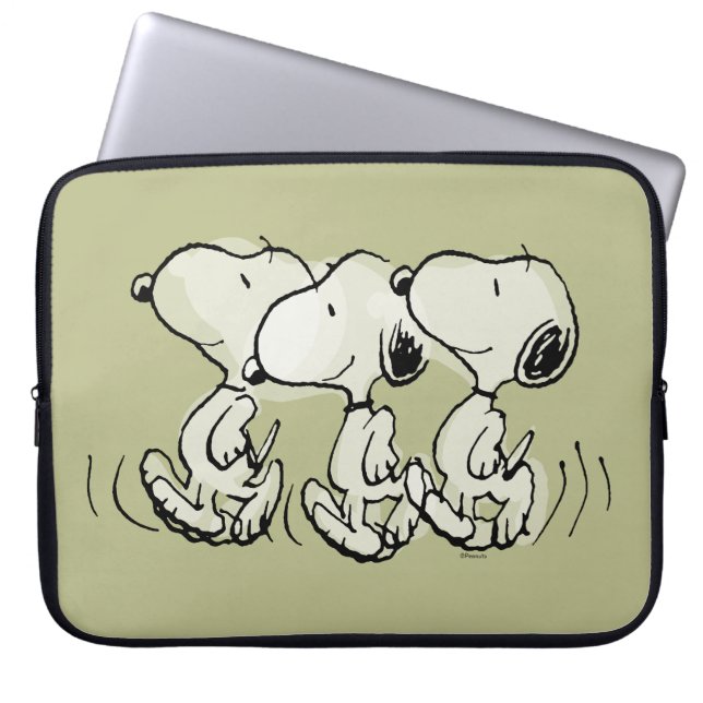 pinda's | Snoopy Walking Tall Laptop Sleeve (Voorkant)