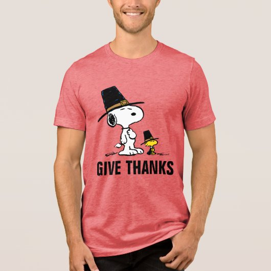 pinda's | Snoopy & Woodstock Pilgrim Tri-Blend Shirt (Voorkant)
