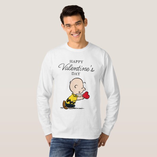 pinda's | Valentijnsdag Charlie Brown Red Heart T-shirt (Voorkant volledig)