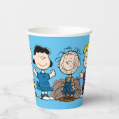 pinda's vrienden op rij papieren bekers (Links)