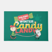pinda's | Wandelen in een winterse Snoep! Deurmat (Voorkant)