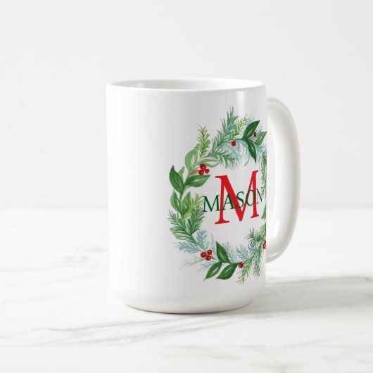 Pine Berries Krans Monogram Kerst Koffie Mok (Voorkant rechts)