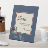 Pine Blue Winter Weddenschap Dames Bathroom Reclamebord Met Voetstuk (Insitu)