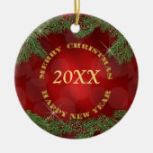 Pine Bough Gold Text Red Kerstmis Keramisch Ornament (Voorkant)