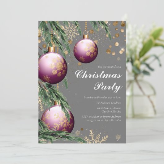 Pine Boughs & Baubles Kerstfeest Uitnodiging (Staand voorkant)