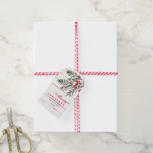 Pine Branch en Berry Gepersonaliseerde Vakantie Gi Cadeaulabel (Met Touw)