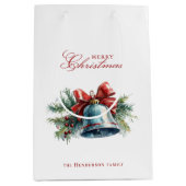 Pine brunches en Christmas Bell Aangepaste naam Medium Cadeauzakje (Voorkant)