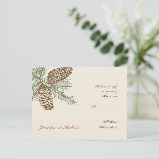 Pine Cone Natuur op Cream Wedding RSVP Briefkaart (Staand voorkant)