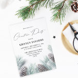 Pine Cone & Snow-kerstfeest Kaart<br><div class="desc">Geniet van je geweldige feestdag met de uitnodiging van Pine Cone & Snow Kerstparty.</div>
