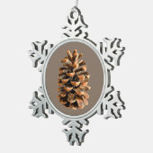 Pine Cone Tin Sneeuwvlok Ornament (Rechts)