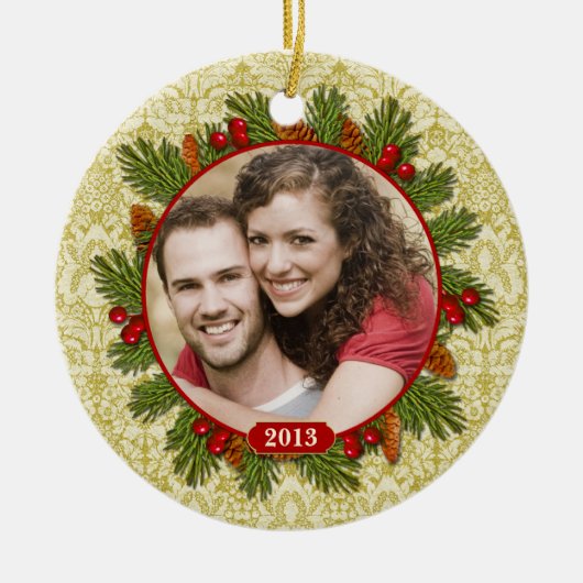 Pine Cones Holly Lace Familie Foto Kerstmis Keramisch Ornament (Voorkant)