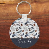 Pine Cones & Pine Needles Winter Pattern Sleutelhanger (Voorkant)