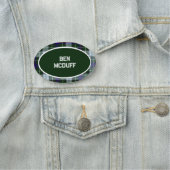 Pine en White Mackenzie Plays Name Tag (In situ)