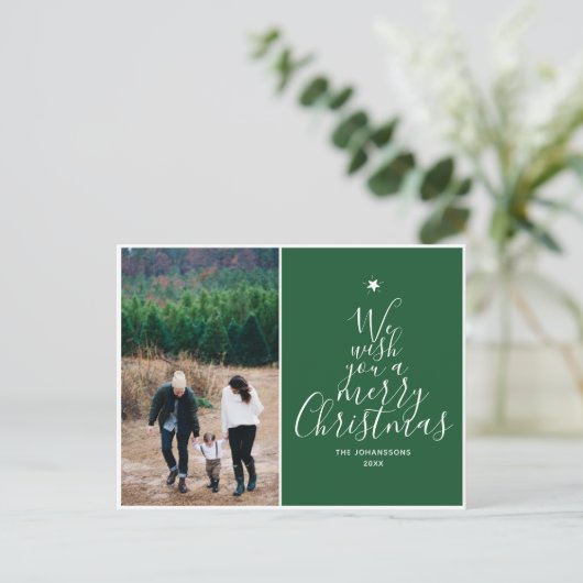 Pine Green Elegant Script Kerstboom Foto Feestdagenkaart (Staand voorkant)