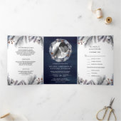 Pine Leaves Winter Navy Blue Wedding Drieluik Uitnodiging (Binnen)