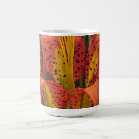 "Pine Lily" Premium Key chain Koffiemok (Center)