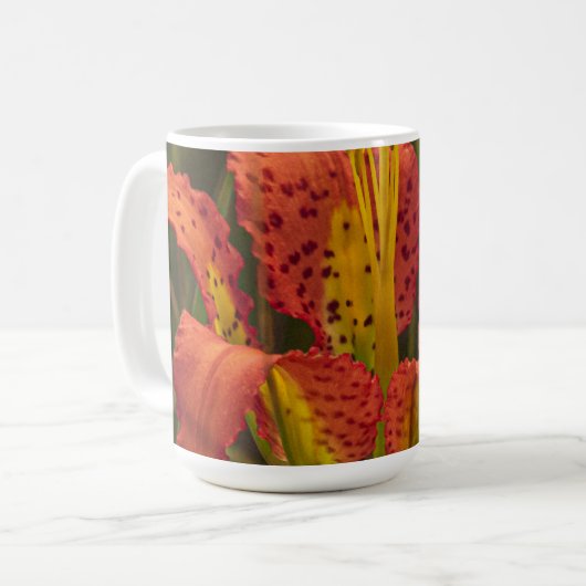 "Pine Lily" Premium sleutelhanger Koffiemok (Voorkant links)