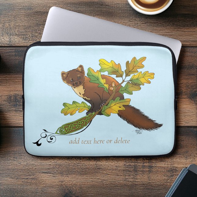Pine Marten herfstbladeren Laptop Sleeve (Creator heeft geüpload)