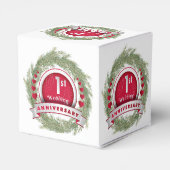 Pine Needle Krans Rood 1e Huwelijk Jubileum Bedankdoosjes (Achterkant)