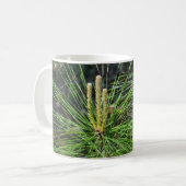 Pine Needles van Kenneth Yoncich Koffiemok (Voorkant links)