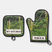 Pine Needles van Kenneth Yoncich Ovenwant & Pannenlap Set (Voorkant)
