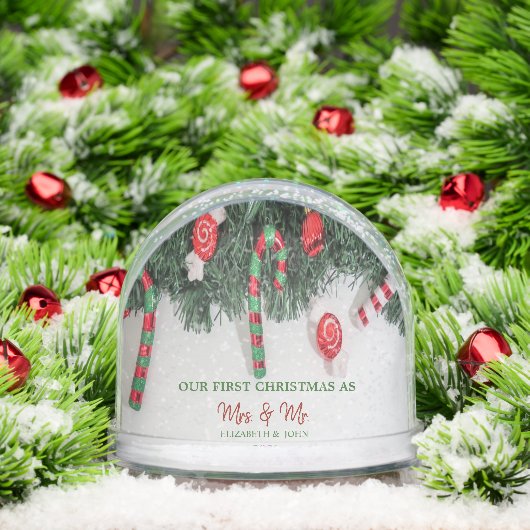 Pine Tree Branches Candy, Our First Christmas Sneeuwbol (Kerstmis)