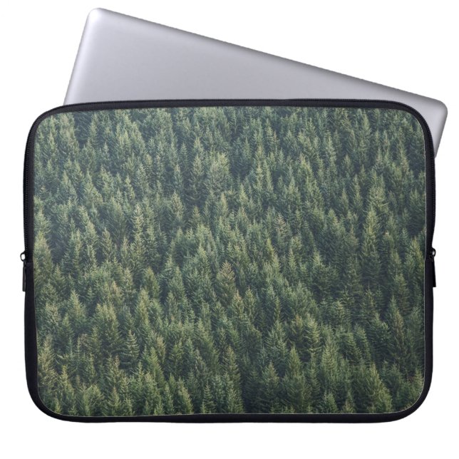 PINE TREE FOREST LAPTOP SLEEVE (Voorkant)
