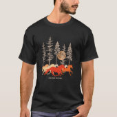 Pine Tree Moon Wild Mustang Horse Red onze T-shirt (Voorkant)