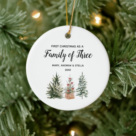 Pine Trees eerste Kerstmis als een familie van dri Keramisch Ornament (Boom)