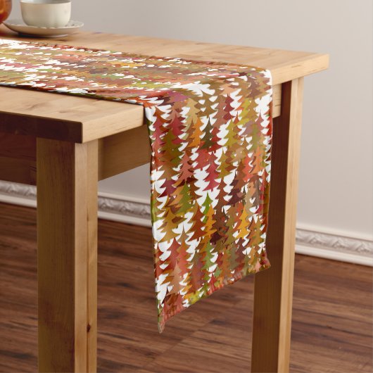 Pine Trees Korte Tafelloper (Voorbeeld)