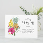 Pineappel en Hibiscus Tropical Luau Birthday Kaart (Staand voorkant)