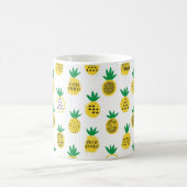 Pineappel naadloos patroon. ontwerp van het kind. koffiemok (Center)