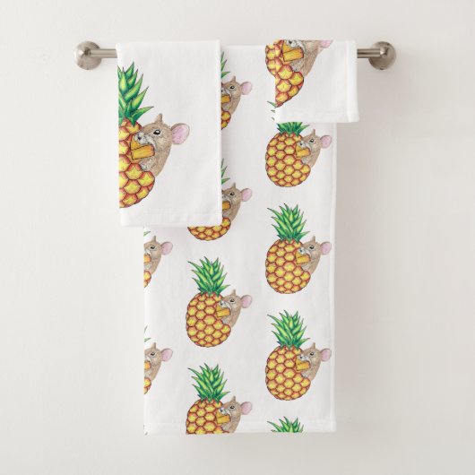 Pineapple Pika neemt een Chomp Bad Handdoek (Insitu)