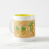 PineappleChibi Tweekleurige Koffiemok (Voorkant links)