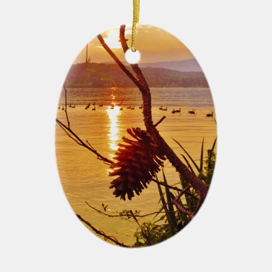 Pinecone Lake sunset Keramisch Ornament (Voorkant)