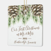 Pinecone Onze eerste Kerstmis als Mr. & Mrs. Keramisch Ornament (Links)